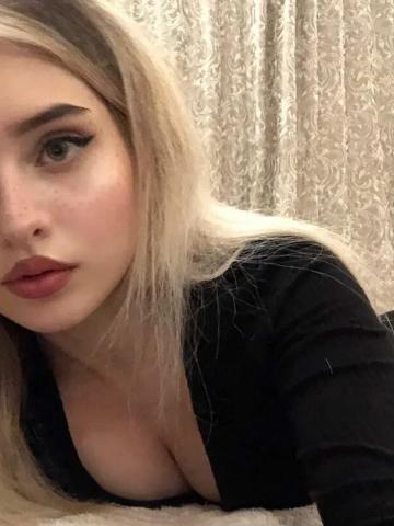 Карина фото 2